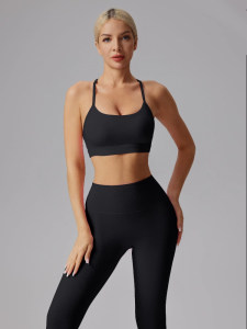 Cosleaf ชุดฟิตเนส พิลาทิส สปอร์ตบราตัวY ฟองน้ำถอดได้ มีหลายสี กางเกงเลกกิ้งตัดขาได้ แนบผิวบางเบามีกระเป๋าด้านหลัง พร้อมส่ง