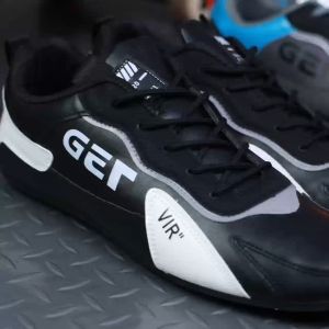 Sepatu Casual PriaSneakers Ringan Buat Olahraga Dan Segala Aktivitas Nyaman Dipakai Bahan Berkualitas SOL Rubber Karet Item FreeFree BOX Sneakers Skateboard Pria