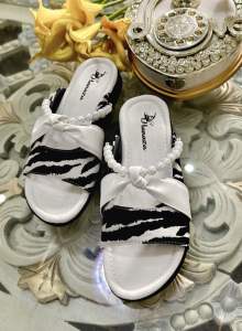 Sendal Selop Wedges Mutiara Kekinian Korean Style HZ39 - Wanita - Karet Shoes