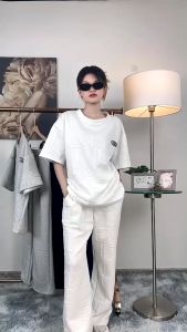 ชุดเซ็ตแฟชั่นผู้หญิง แขนสั้นคอกลม กางเกงขายาว พิมพ์ลายนูน มี 3  สี ดำ เทา ขาว TZ91