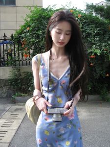 Daynight French Sweet Personality V-neck Dress Women Summer Casual Atmosphere Sense Strap Short Skirt Vintage Style Short Sleeve