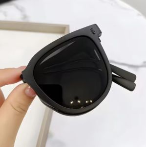 2026 New premium feel Foldable Sunglasses Portable Sunscreen UV400 Women Sunglasses Trendy Outdoor Ultra Weight Driving Glasses