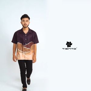 Tiento Kemeja Pakaian Pria Baju Kasual Atasan Lengan Pendek Motif Nature Skala
