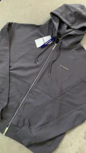 Nhập LAZFASHION88 giảm 20% đơn 149k - Áo Khoác Hoodie DAPPERANDMORE Metal Zipped Vải Nỉ Chân Cua 100% Cotton Phối Tag Kim Loại - Grey