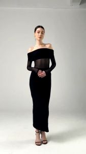 VIVISDRESS- evening dressชุดเดรสเปิดสะดือ เดรสเกาะอก ปาดไหล่ ผ้าซาติน Sophisticated Off - Shoulder Long Dress in Black with Mesh Accents