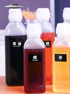 500ML Squeeze Oil Bottle Plastic Condiment Sauce Bottle Ketchup Sauce Vinegar Bottle Oil Dispenser Kitchen Tools Oil Bottle