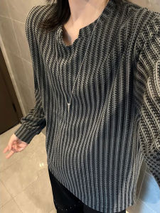 เสื้อยืดคอกลมแขนยาวถักสีเทาลายกระดูกปลา ทรงหลวม ใส่ลำลอง สำหรับผู้ชาย ฤดูใบไม้ร่วง แฟชั่นสตรีท ลำลอง เสื้อชั้นใน