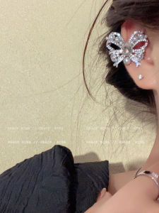 Fairy and Passionate! Full Diamond Butterfly Ear Clip Female Non-Piercing Earrings Fancy Accessible Luxury Earrings Temperament Ear Clip