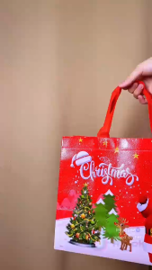 TORAS Christmas gift bags Christmas trees Santa Claus paper bags handbags gift bags Christmas party decorations party requirements