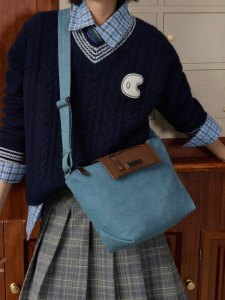 Champion | Large Capacity Womens Crossbody Bag for Work and Travel with Laptop Compartment