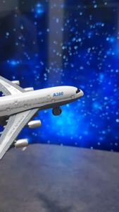 Diecast Miniatur Mainan Pesawat Metal Besi Set Isi Airline Pull Back Airbus A380