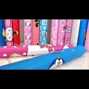 Wallpaper Dinding Motif Doraemon Kotak 3D Ukuran 10 Meter x 45 CM