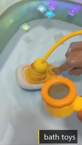 Cute Yellow Duck Baby Faucet Bathing Water Spray Electric Rotating Water Spray Sprinkler Toys Mainan Mandi Budak 小鸭子花洒