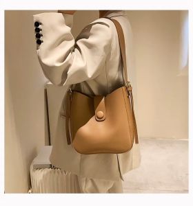 Tas Selempang Wanita Import 2in1 B0445