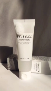SKIN1004 Madagascar Centella Cleansing Gel Foam Tone Brightening Skin 125ml XX247