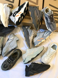 Gray White Coconut 700 Dad Shoes Mens and Womens Thick Sole Height Increasing Soft Ultra-Light Sports Casual Shoes Fashion Putian Mens Shoes
