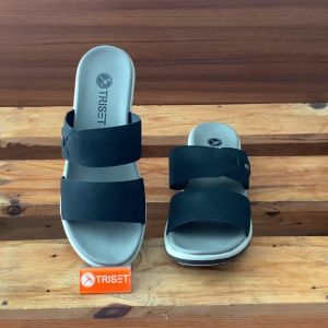 Triset Sandal Wanita Wedges - TQ6007103\\n\\n Kenali Sandal Wedges Wanita TQ6007103\\nSandal TQ6007103 adalah sepatu yang ideal untuk digunakan dalam berbagai acara santai. Dengan desain wedges yang elegan, sandal ini memberikan kenyamanan dan kepercayaan diri bagi penggunanya. \\n\\n Kelebihan Sandal TQ6007103\\nSandal TQ6007103 memiliki beberapa kelebihan, di antaranya:\\n\\n- Desain wedges yang stylish dan elegan\\n- Material kulit berkualitas tinggi yang nyaman dipakai\\n- Tersedia dalam berbagai warna yang menarik\\n- Kaki tetap aman dan nyaman saat berjalan\\n\\n Bahan Kulit Sandal TQ6007103\\nBahan utama sandal TQ6007103 adalah kulit asli berkualitas tinggi. Bahan ini memberikan kenyamanan maksimal bagi penggunanya dan membuat sandal lebih tahan lama.\\n\\n Tips Memilih Sandal Cocok Untuk Acara Santai\\nSandal yang tepat untuk acara santai harus memenuhi beberapa kriteria, di antaranya:\\n\\n- Nyaman dipakai dan tidak menyebabkan iritasi pada kulit\\n- Desain yang sesuai dengan acara santai\\n- Mudah dibersihkan dan dirawat\\n\\n Sandal Wedges Wanita Untuk Acara Santai\\nSandal wedges wanita seperti TQ6007103 adalah pilihan yang tepat untuk acara santai. Desain wedges memberikan kenyamanan dan kepercayaan diri bagi penggunanya.\\n\\n Sandal Bahan Kulit Untuk Acara Santai\\nSandal bahan kulit seperti TQ6007103 juga merupakan pilihan yang baik untuk acara santai. Material kulit berkualitas tinggi membuat sandal lebih tahan lama dan nyaman dipakai.\\n\\n Cara Merawat Sandal TQ6007103\\nAgar sandal TQ6007103 tetap awet dan terlihat baru, perlu dilakukan perawatan secara rutin. Berikut adalah beberapa tips perawatan sandal TQ6007103:\\n\\n Tips Perawatan Sandal Bahan Kulit\\n- Bersihkan sandal secara rutin dengan kain lembut dan sabun cair\\n- Jangan membiarkan sandal terkena air atau terlalu lembab\\n- Gunakan pelindung kulit secara rutin untuk menjaga kelembutan kulit\\n\\n Tips Perawatan Sandal Gaya Kasual\\n- Jangan memakai sandal saat berenang atau berada di area basah\\n- Jangan membiarkan sandal terkena sinar matahari langsung\\n- Simpan sandal dalam tempat yang kering dan aman\n}