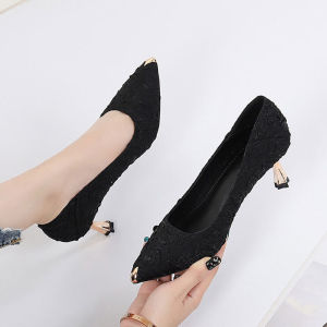 รองเท้าส้นสูงหนังแท้สำหรับผู้หญิง ทรงหัวแหลมโลหะ สายรัดนิ่ม สวมใส่สบาย รองเท้าส้นเดี่ยวแบบอเนกประสงค์สำหรับการใช้งานทั่วไป