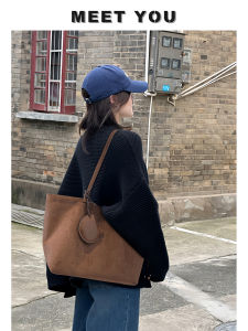 Caramel Suede Large Capacity Tote Bag Womens 2025 New Commuting Shoulder Bag Casual Simple Style Magnetic Buckle Closure