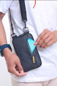 Tas Selempang Pria Kaneen: Tas Wallet Hanging & Tas Selempang Waterproof