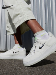 Nike | Giày Thể Thao Cổ Điển Bền Cho Nữ