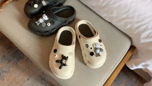 Lucky Cloud รองเท้าถ้า รองเท้าแตะ รองเท้าชายหาด สวม รองเท้าลาย การ์ตูนก้น มัฟฟิน