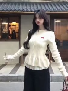 ⚡Port⚡ blouses women new style 2025 Ruffled Hem Knitted Cardigan Women Niche Short Top Design Sense Hot Girl Style Knitwear