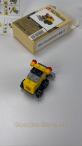 Up Top DIY Creative Mini Brick Pencil Sharpener Puzzle Toy Set | Animal Vehicle Construction Blocks Educational STEM Learning Stationary for Kindergarten & Primary School Children For Boys Girls 5+ Xmas Christmas Holiday Goodie Bag Party Favor Gift Prize