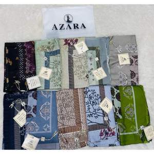PAKET HEMAT HIJAB SEGI EMPAT AZARA PLAT DAN POUCH  MOTIF RANDOM AZARA ORI100% BEST SELLER TERBARU