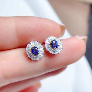 New Stud Earrings Authentic Pure 925 Silver Natural Sri Lankan Sapphire with Certificate