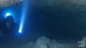 Kirim Cepat Paket Lengkap Senter Selam LED XHP70 Sangat Terang dengan Magnet Switch Senter Diving Profesional Tahan Air IPX8 Lentera Selam dengan Tali Tangan