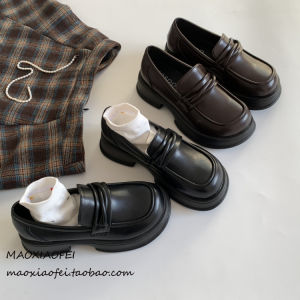 รองเท้าส้นหนาแบบสวมหัวกลมสไตล์อังกฤษสำหรับนักศึกษาวิทยาลัยสำหรับผู้หญิง รองเท้าส้นเดี่ยว รองเท้าหนัง PU ส้นกลาง วัสดุยาง