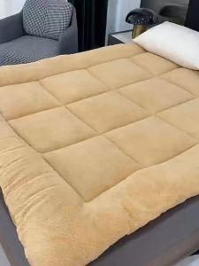 【Same Day Delivery】1.8m*2m foam for double bed Foldable single latex Mattress 10cm thick 2 person family size