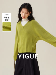 ธีมคริสต์มาสสไตล์ขี้เกียจ ผู้หญิง เสื้อสเวตเตอร์ถัก สีเขียว สี ขนสัตว์ คอวี แขนยาว หลวม Fit เดินทางแฟชั่น ฤดูใบไม้ผลิ 2024