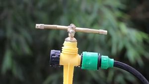 3-Way 1/2 Male Thread Brass Misting Nozzle & 360° Automatic Rotating Copper Sprinkler