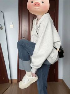 Áo Khoác Nỉ Màu Xám Có Mũ Trùm Đầu Cho Nữ Mùa Thu Đông Lót Lông Cừu Phong Cách Mỹ Lạnh Nhạt Cao Cấp Áo Len Cổ Tròn Dài Tay