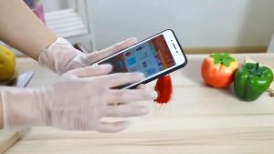 70pcs Food Grade Disposable PE Gloves Transparent Polyethylene Plastic Glove Kitchen Cleaning Sarung Tangan Pakai Buang