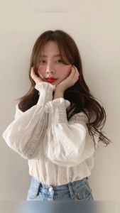 Catalog Fashion เสื้อแฟชั่นแขนยาวฉลุลูกไม้ ปลายแขนจั๊มสวย น่ารักสไตล์เกาหลี