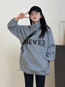 เสื้อฮู้ดคอกลมพิมพ์ลายกระเป๋าคัตเอาท์สีกากีสำหรับผู้หญิง ทรงหลวม แขนยาว ปกติ ฤดูใบไม้ร่วง 2024 เสื้อผ้าทำงานสไตล์เกาหลี