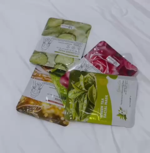 Mặt nạ nội địa Trung giúp dưỡng trắng da mụn cấp ẩm thải độc giúp da trắng sáng đèu màu mịn màng căng bóng.