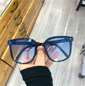 แว่นกันแดดพับได้ แว่นกันแดดแบบสะท้อนแสงสีน้ำตาลสำหรับผู้หญิง แว่นกันแดดแบบขับรถสำหรับผู้ชาย สไตล์วินเทจ แว่นกันแดดแบบเรียบง่าย