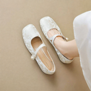 MIFEI | Chinese Style Autumn Camellia Match Dress Mary Jane Shoes