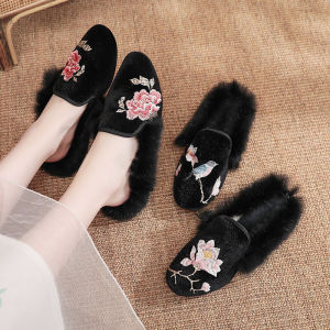 Fall and Winter New Arrival Shoes for Han Chinese Clothing Woolen Cotton Shoes Fur Mouth Embroidered Slippers Womens Home Outdoor Fashion Outwear Womens Cotton Shoes