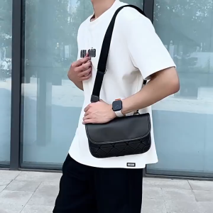 (SG) Men Crossbody Bag PU Colorful Grid Shoulder Bag Protable Large Capacity Waterproof Multi-function Men Chest Bag