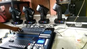 SHEHDS บอร์ดคุมไฟ 1024 DMX Controller with Flight case King Kong 192 DMX512 บอร์ดคูมไฟเวที Moving Light Console พร้อม 1 ปี รับประกันจากผู้ขาย