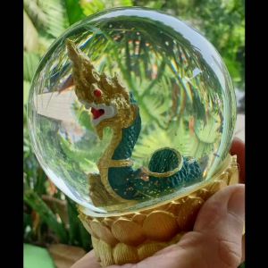 ลูกแก้ว พญานาค มี 5สี มีน้ำข้างใน และ สีใสงานเรเซอร์พร้อมฐาน ขนาด10 CM สีใส่งานเรเซอร์ 8cm. +ปลุกเสกแล้ว +แถมยันต์พญานาค