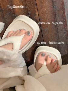 รองเท้าแตะส้นหนาตุ๊กตาบาร์บี้ ผู้หญิง ฤดูร้อน รองเท้าแตะชายหาดส้นสูงกลางแจ้ง กันลื่น รองเท้าแตะกันกลิ่น 2024 รุ่นใหม่