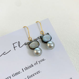 Discover the Charm of Women's Fashionable Ear Jewelry: Cute Shell Cat Earrings