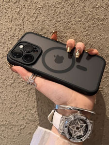 Skin Frosted Transparent Black Magnetic Suction for Apple 15promax Phone Case Iphone16pro Niche Style Men and Women Fancy 14pm Stain-Resistant Anti-Fingerprint 13 All-Inclusive Drop-Resistant 15pro Protective Case 16