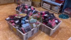 ( isi 50 pcs ) Souvenir DOMPET POUCH JOK kemas PLASTIK Kartu Ucapan Suvenir Murah Makassar